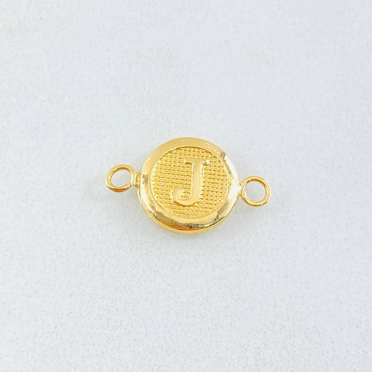 Herraje Letra J 0.4gr / 1.5cm / Oro Amarillo 18K