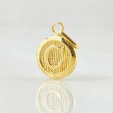 Dije Letra C Circulo Texturizado 0.4gr / 1.5cm / Oro Amarillo 18K