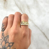 Anillo Nombre ANGIE 5.4gr / T6 1/2 / Circones Blancos Oro Amarillo 18K