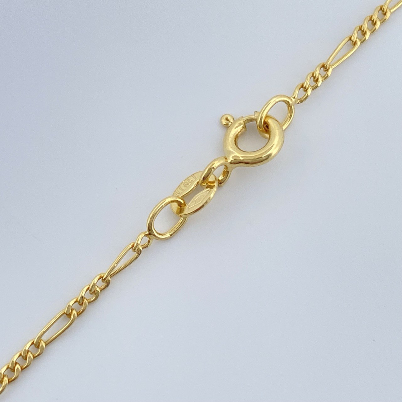 Cadena Figaro 1.7gr / 60.1cm / Oro Amarillo +1 18K %