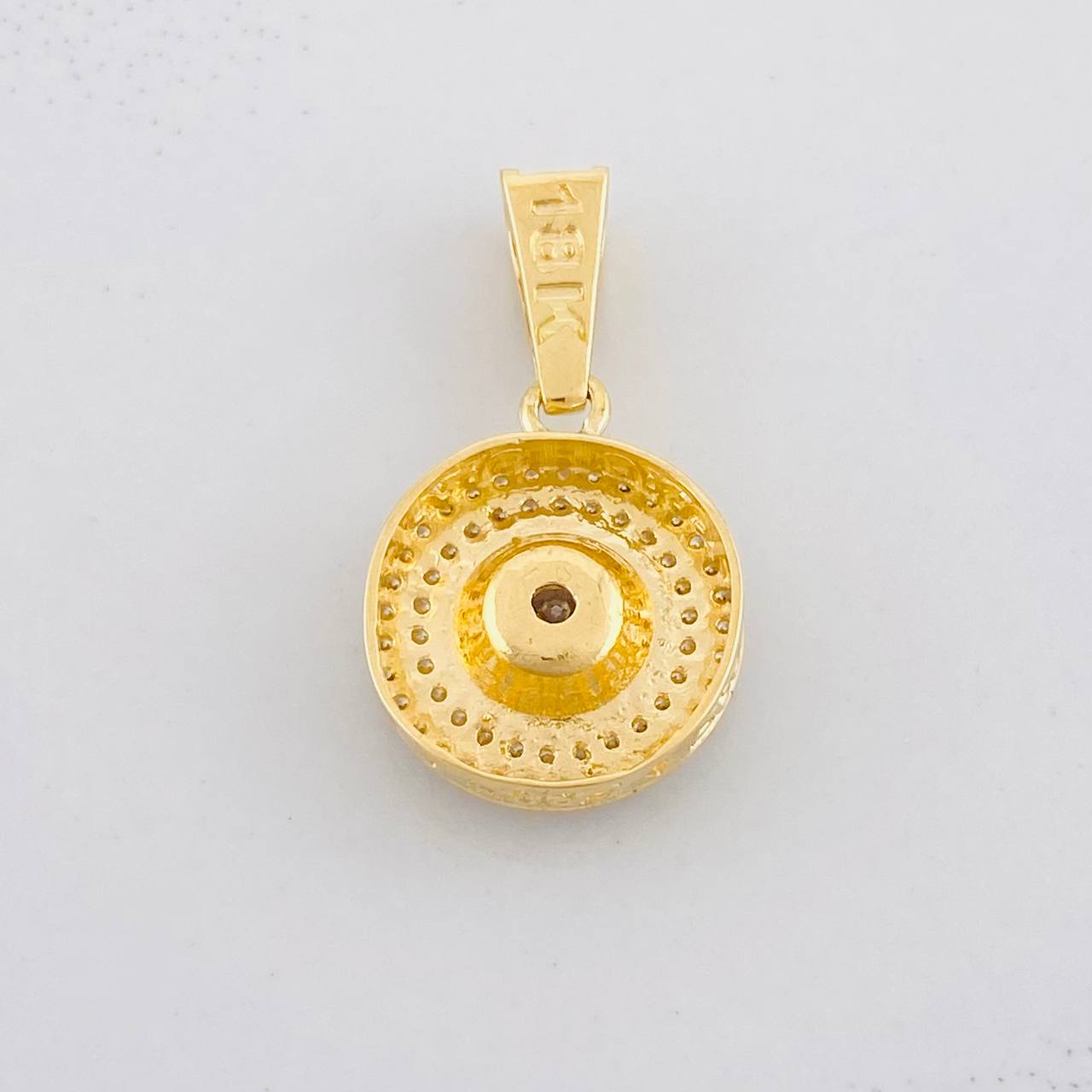 Dije Halo Tupido 4.8g / 2.7cm Oro Amarillo 18K
