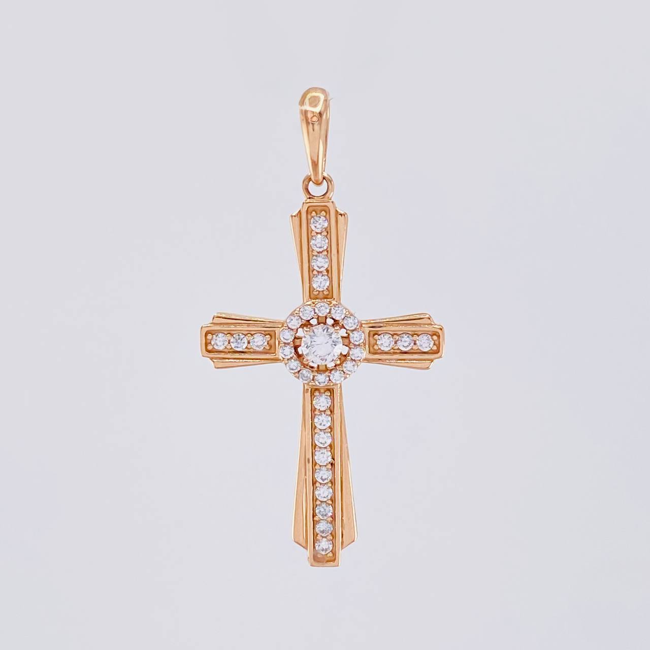 Dije Cruz Halo Central 3.85g / 4.1cm Oro Rosa 18K