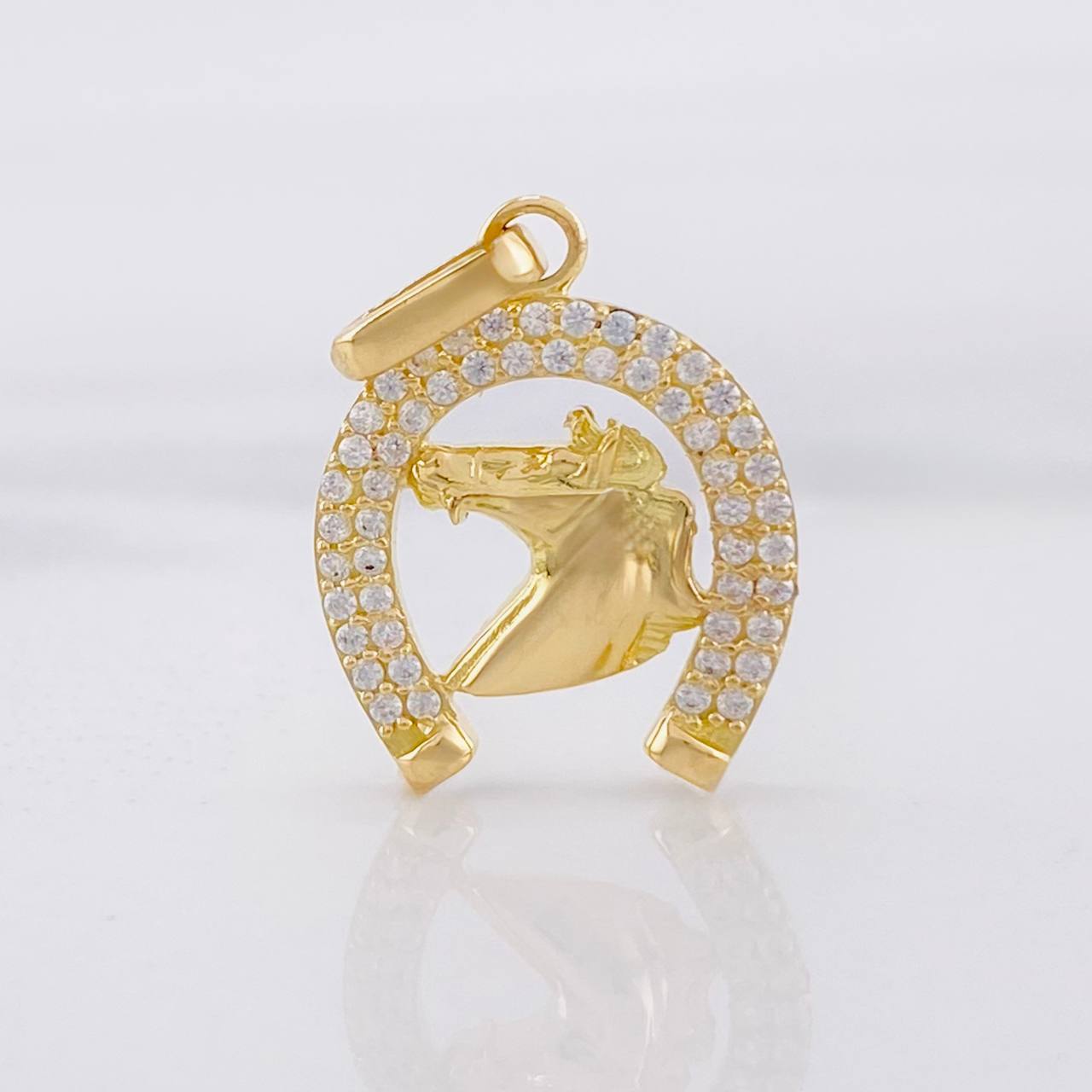 Dije Herradura Caballo 1.75g / 2.2cm Tres Oros 18K