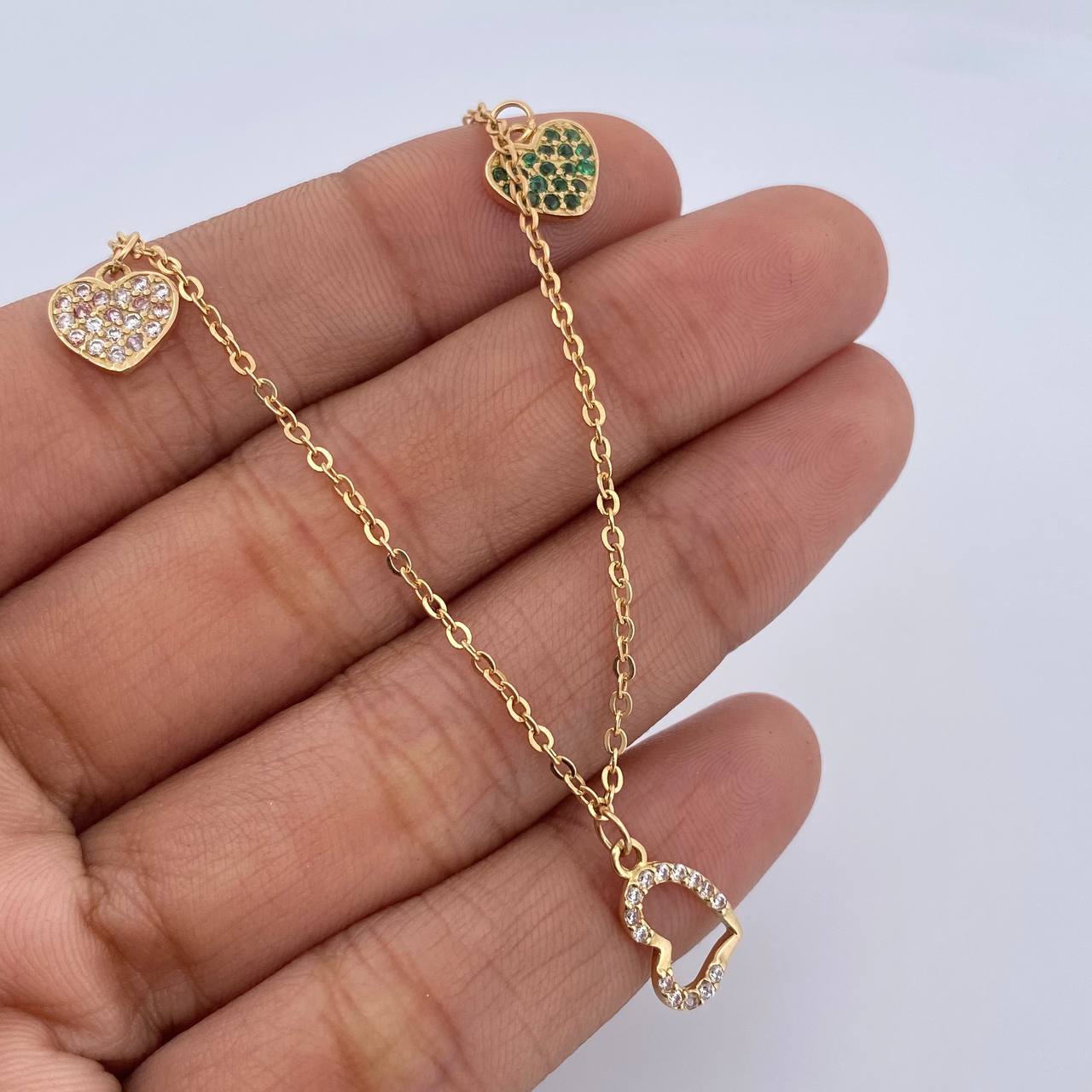 Tobillera Aro Seguido 3.3gr / 24.9cm / Dijes Corazon Circones Blancos Verdes Oro Amarillo 18K &