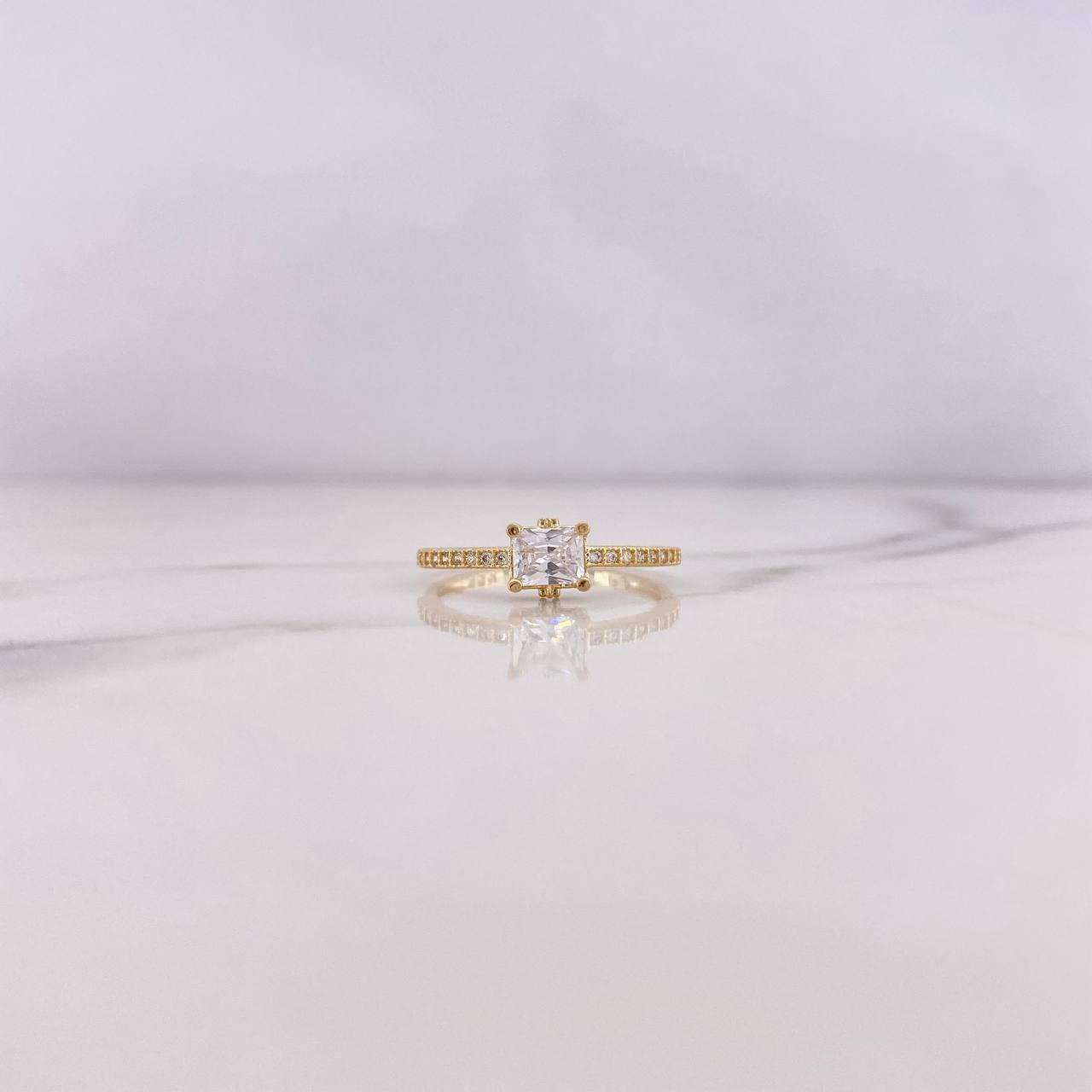 Anillo Solitario Churumbela 1.9gr / T7 1/4 / Circones Blancos Verdes Oro Amarillo 18K #