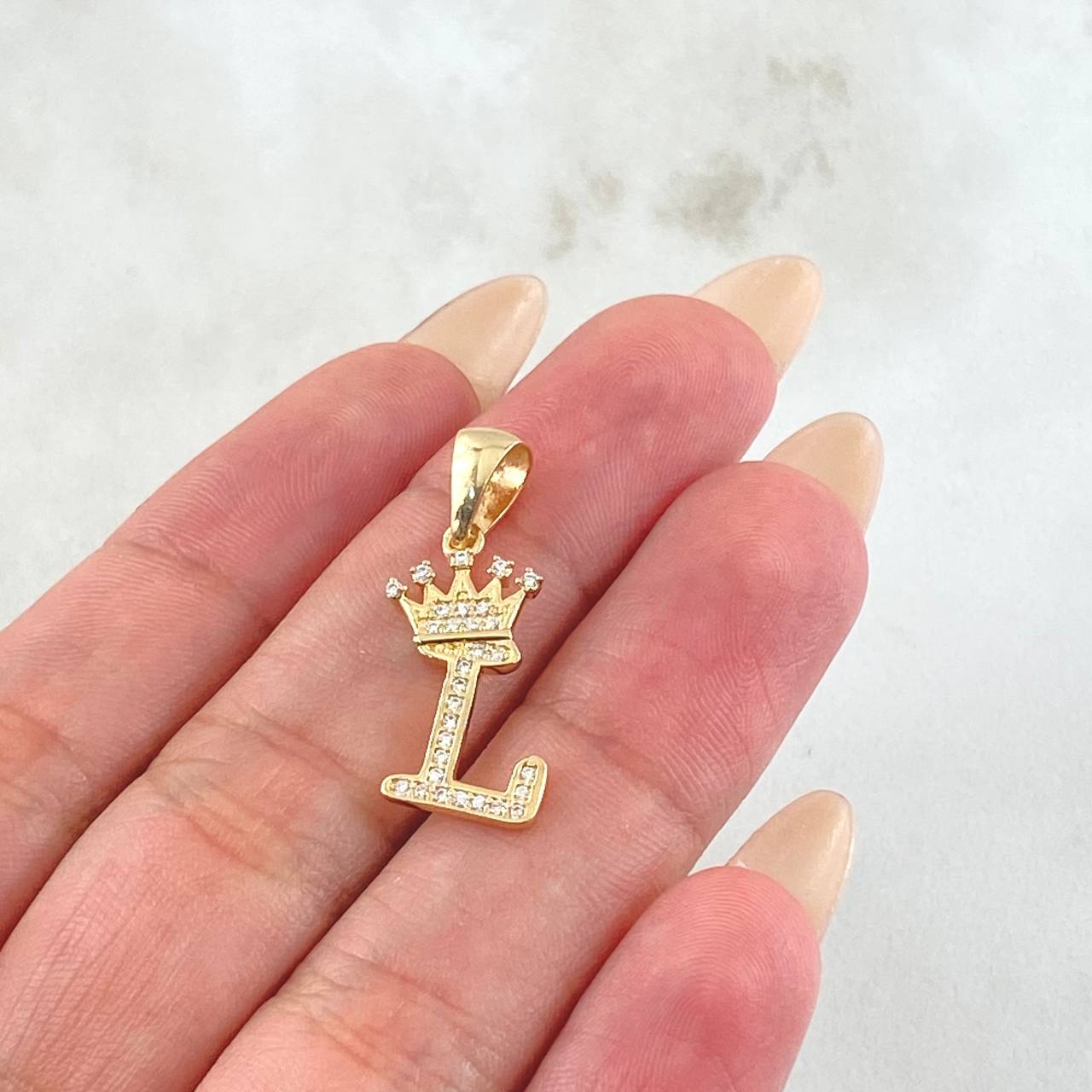 Dije Corona Letra L 1.6gr / 2.6cm / Oro Amarillo 18K ©