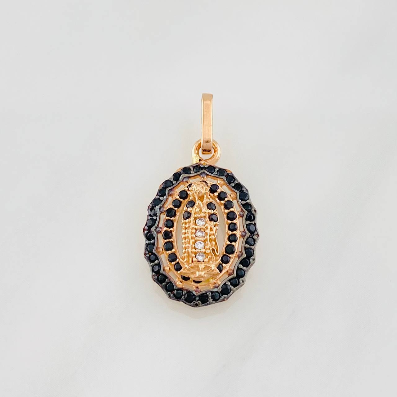 Dije Virgen Guadalupe 1.6g / 2.4cm Dos Oros Negro Rosa 18K