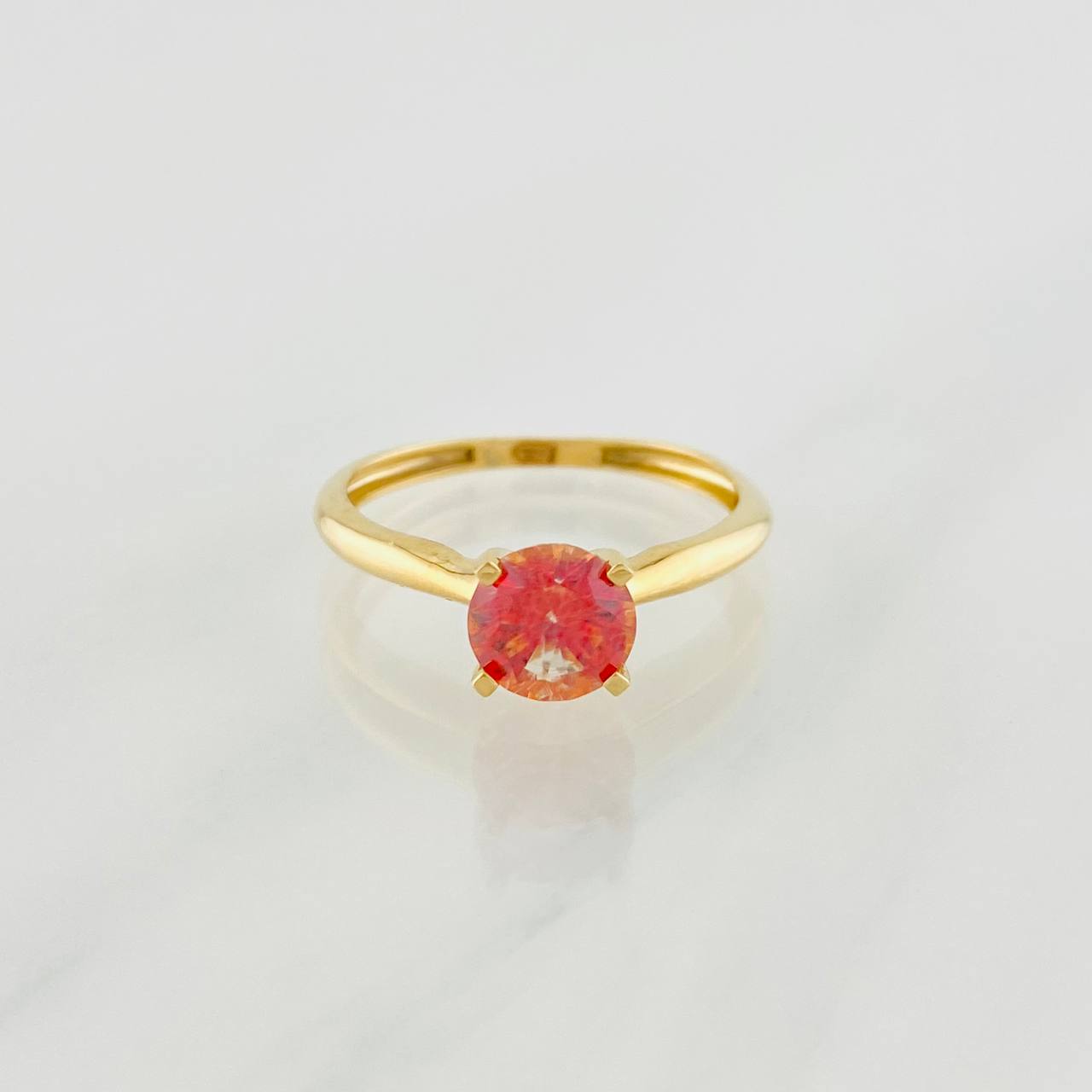 Anillo Cuatro Garras Moisanita 1 qts 1.9g / T6 1/2 Oro Amarillo 18K