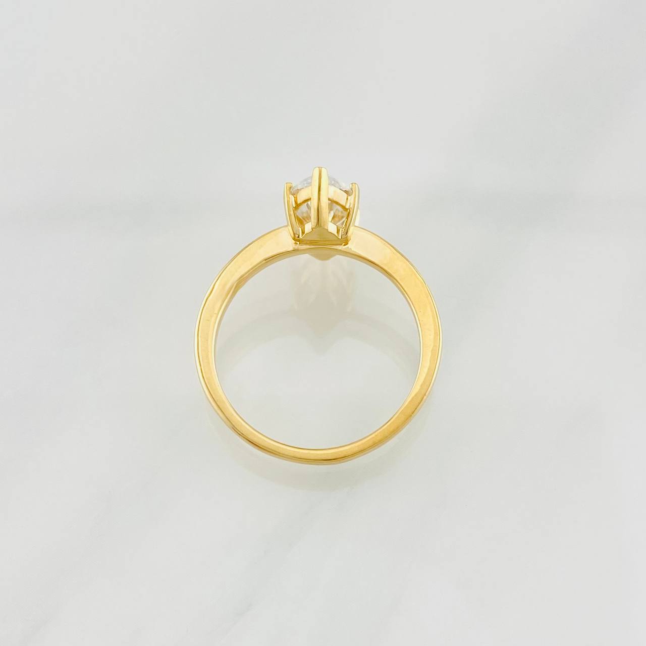 Anillo Marquesa Moisanita 1.5 qts 3.4g / T7 1/4 Oro Amarillo 18K