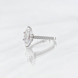 Anillo Marquesa Moisanita 1.5 qts 20 pts 2.75g / T8 Oro Blanco 18K