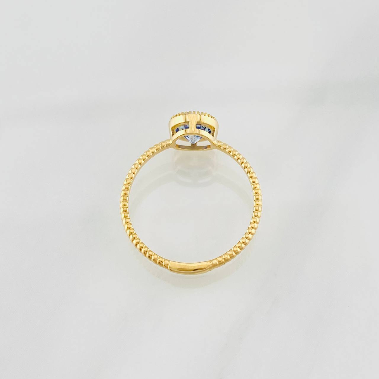Anillo Halo Moisanita 1 qts 1.8g / T7 1/2 Oro Amarillo 18K