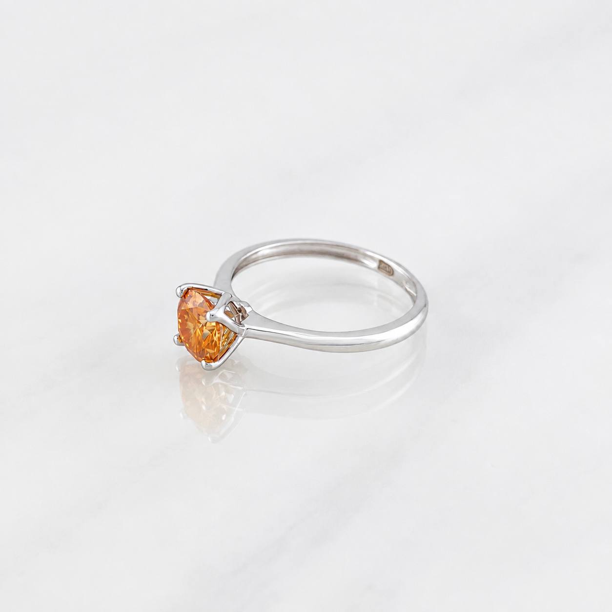 Anillo Cuatro Garras Moisanita 1 pts 1.9g / T6 1/4 Oro Blanco 18K
