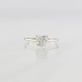 Anillo Solitario Corazón Moisanita 50 pts 1.4g / T6 3/4 Oro Blanco 18K