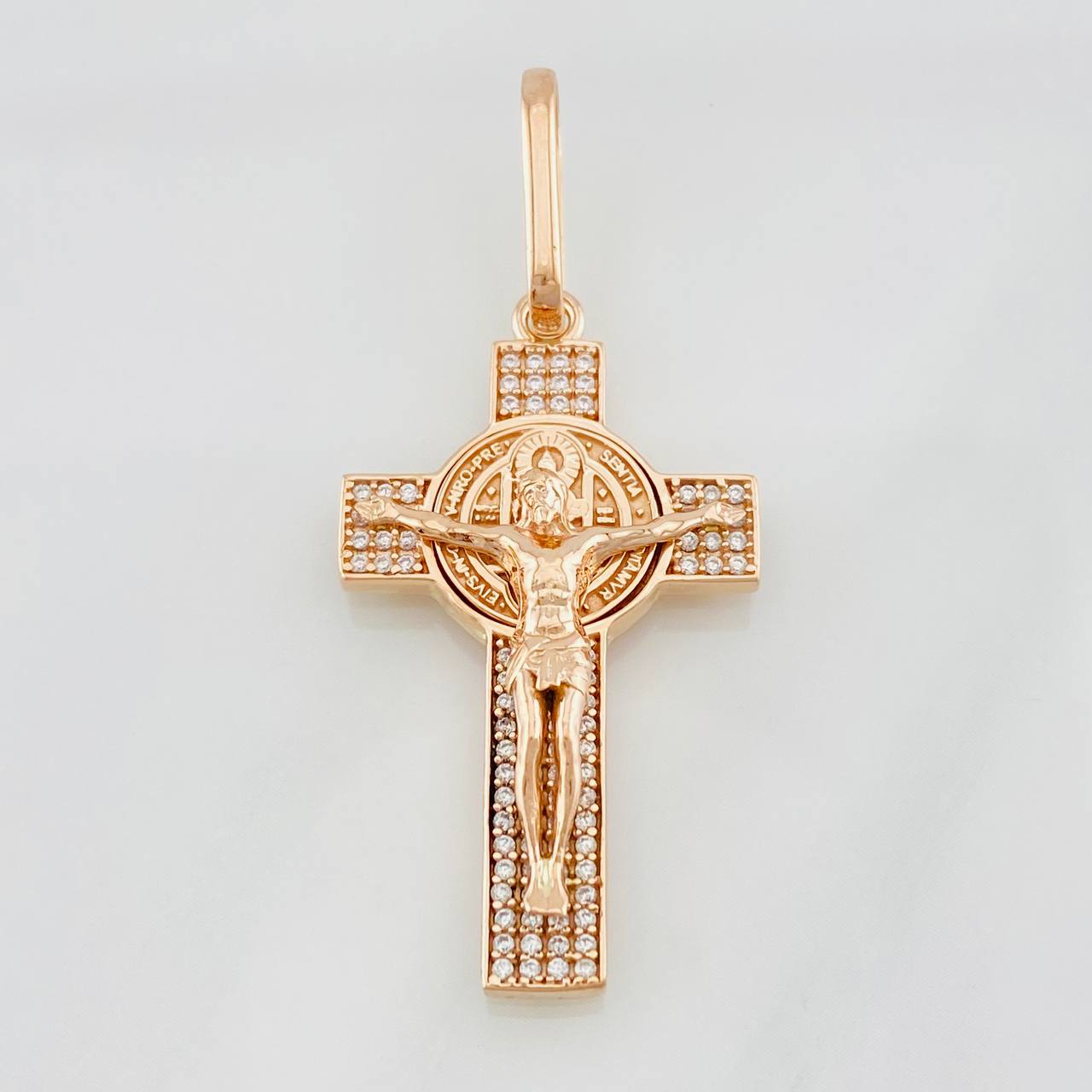 Dije Cruz Cristo San Benito 7.2g / 4.8cm Oro Rosa 18K