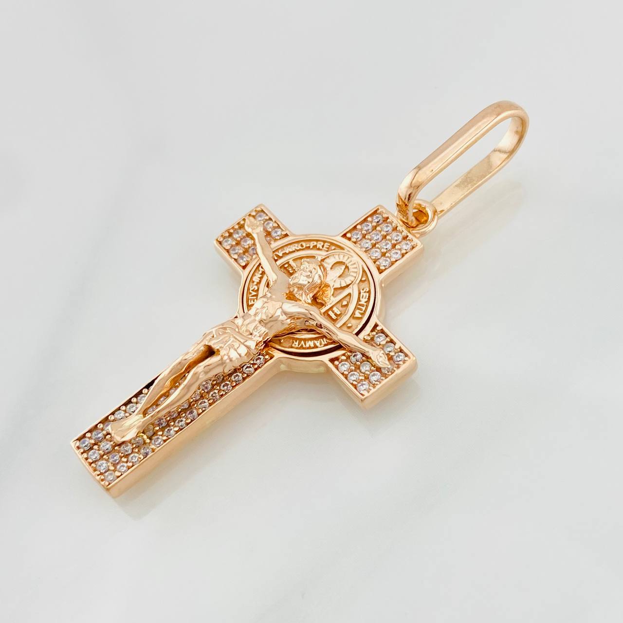 Dije Cruz Cristo San Benito 7.2g / 4.8cm Oro Rosa 18K