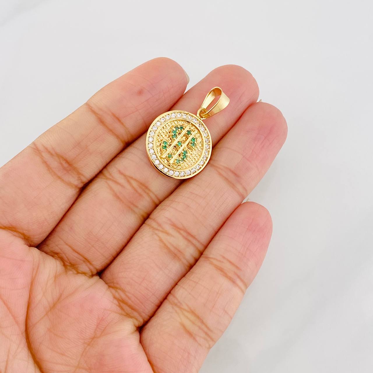 Dije Signo Peso 3.05g / 2.7cm Oro Amarillo 18K