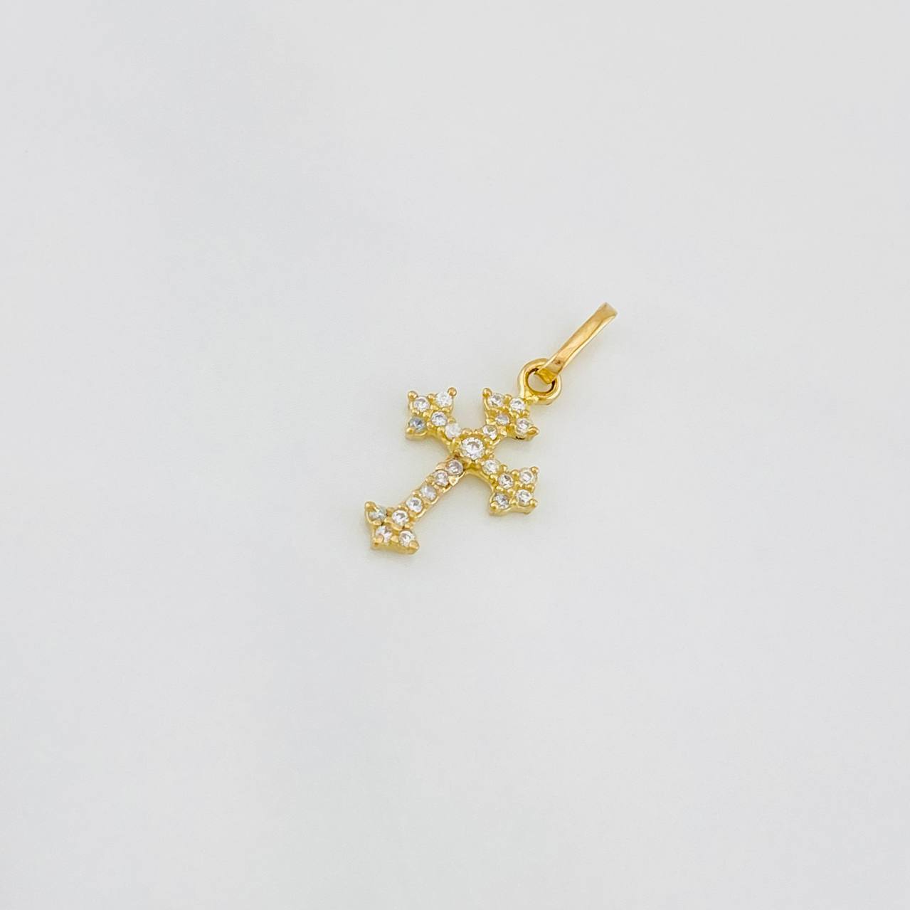Dije Cruz Gótica 0.7g / 2cm Oro Amarillo 18K