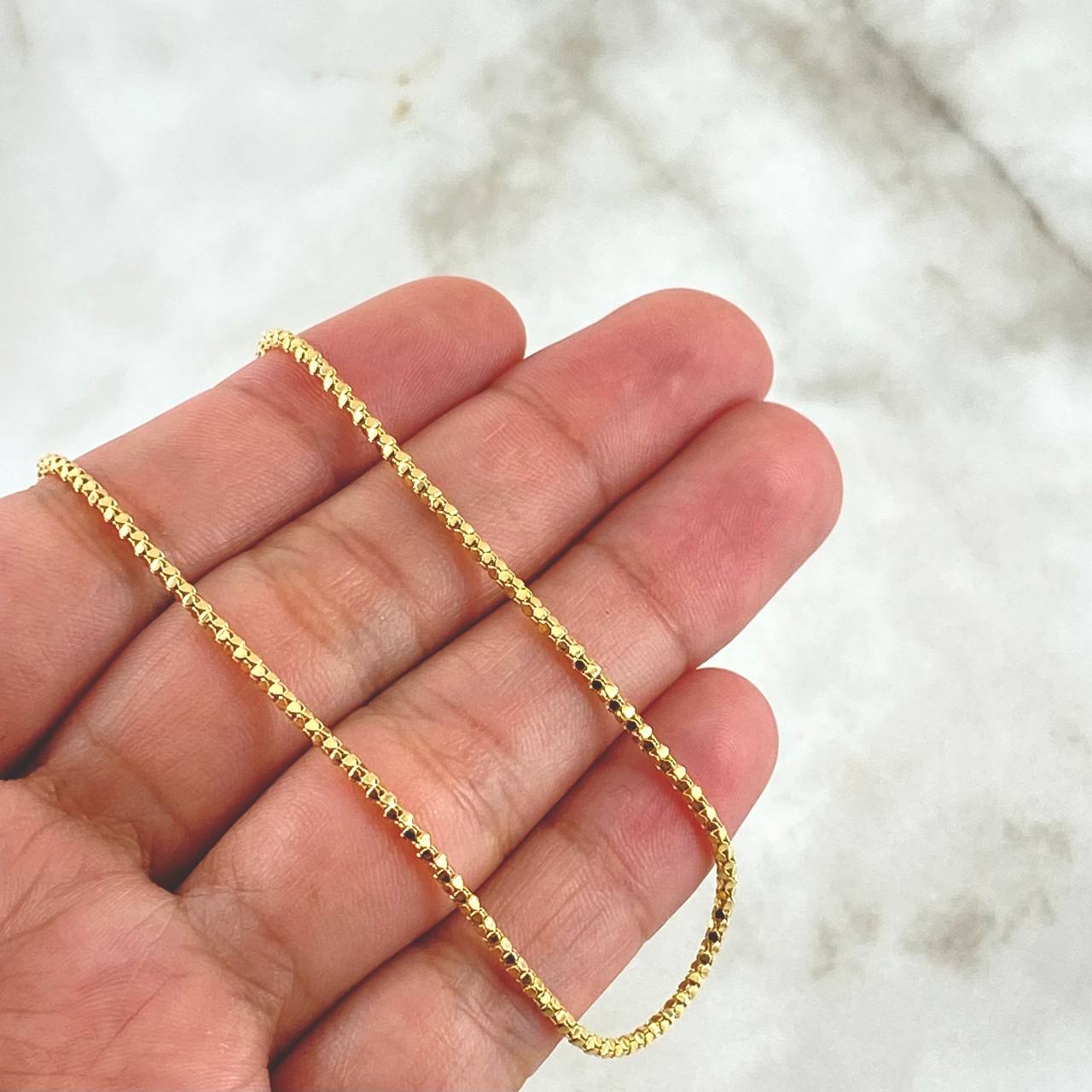 Cadena Militar 6.8gr / 45cm / 2mm Bolas Diamantadas Oro Amarillo +3 18K
