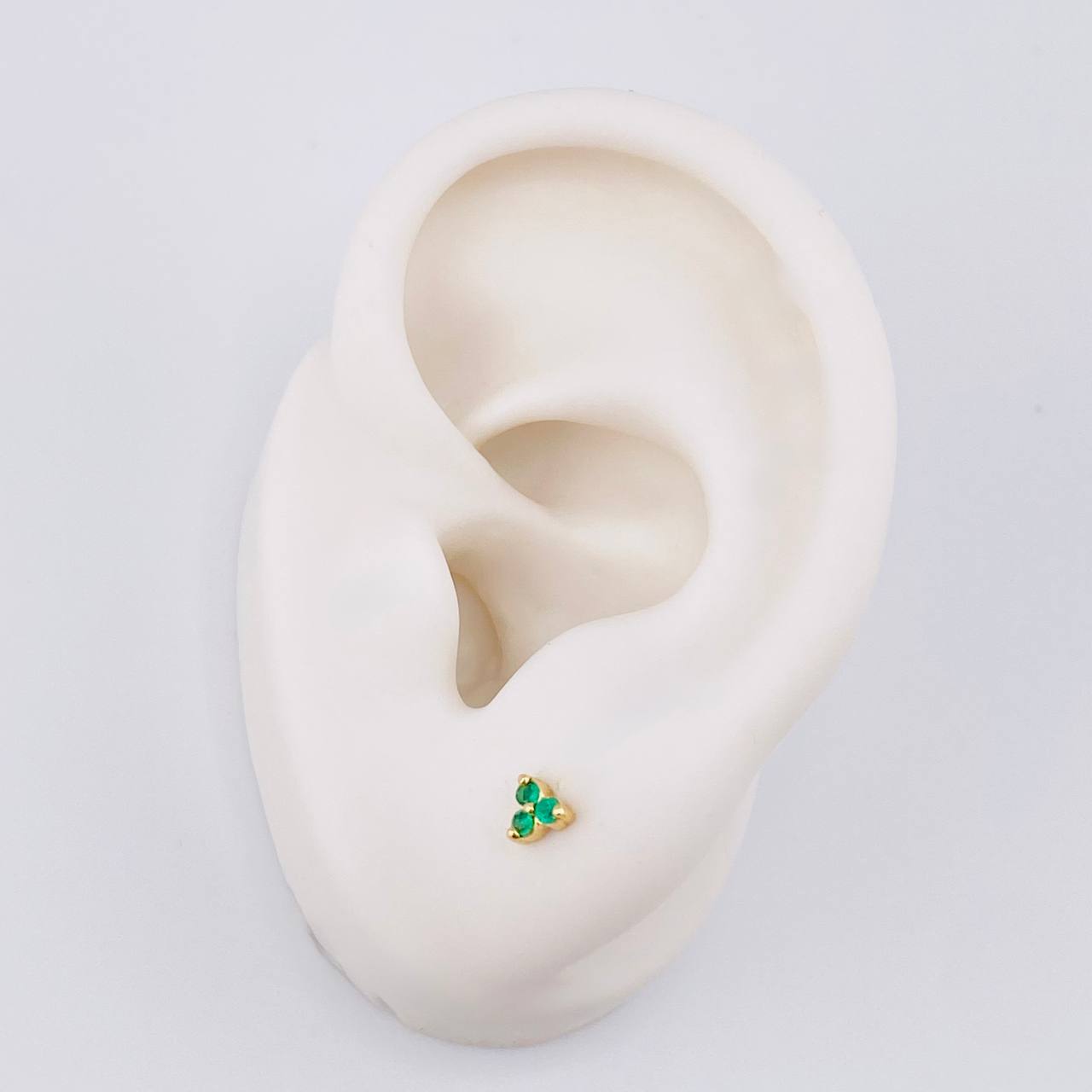 Topos Flor Trillum Esmeraldas 7Pts 0.9 g / 3.85 mm Oro Amarillo 18K