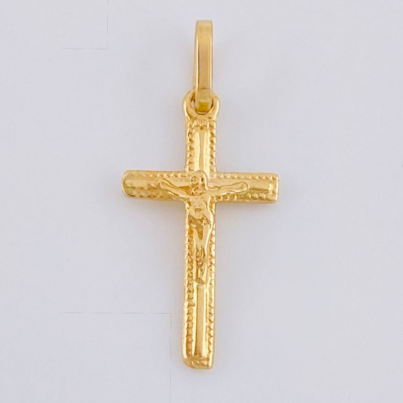Dije Cruz Cristo 0.9 g / 2.6 cm Oro Amarillo 18K