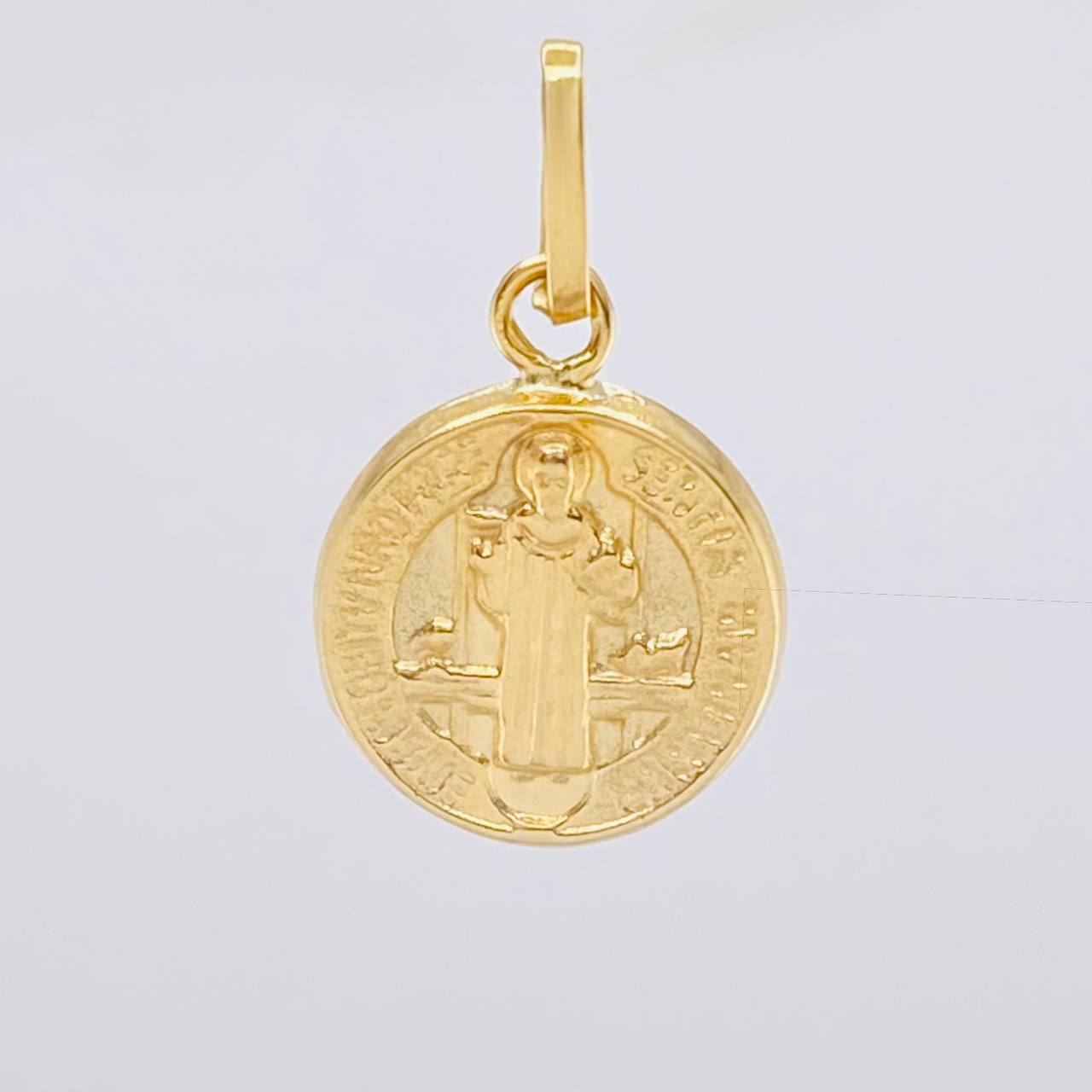 Dije San Benito 0.6 g / 1.9 cm Oro Amarillo 18K