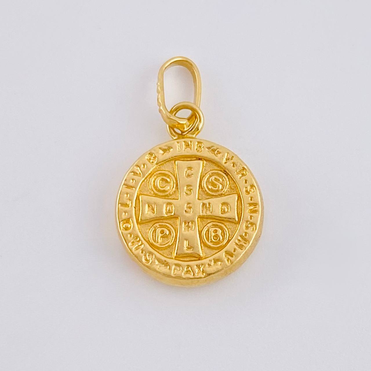 Dije San Benito 0.6 g / 1.9 cm Oro Amarillo 18K