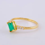 Anillo Exotico Esmeralda 39Pts 1.8 g / T7 Oro Amarillo 18K