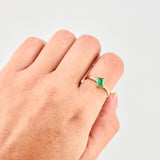Anillo Exotico Esmeralda 39Pts 1.8 g / T7 Oro Amarillo 18K
