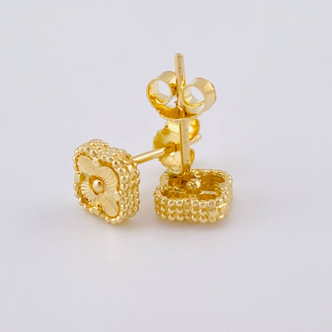 Topos Trebol 1.7 g / 7.7 mm Oro Amarillo 18K