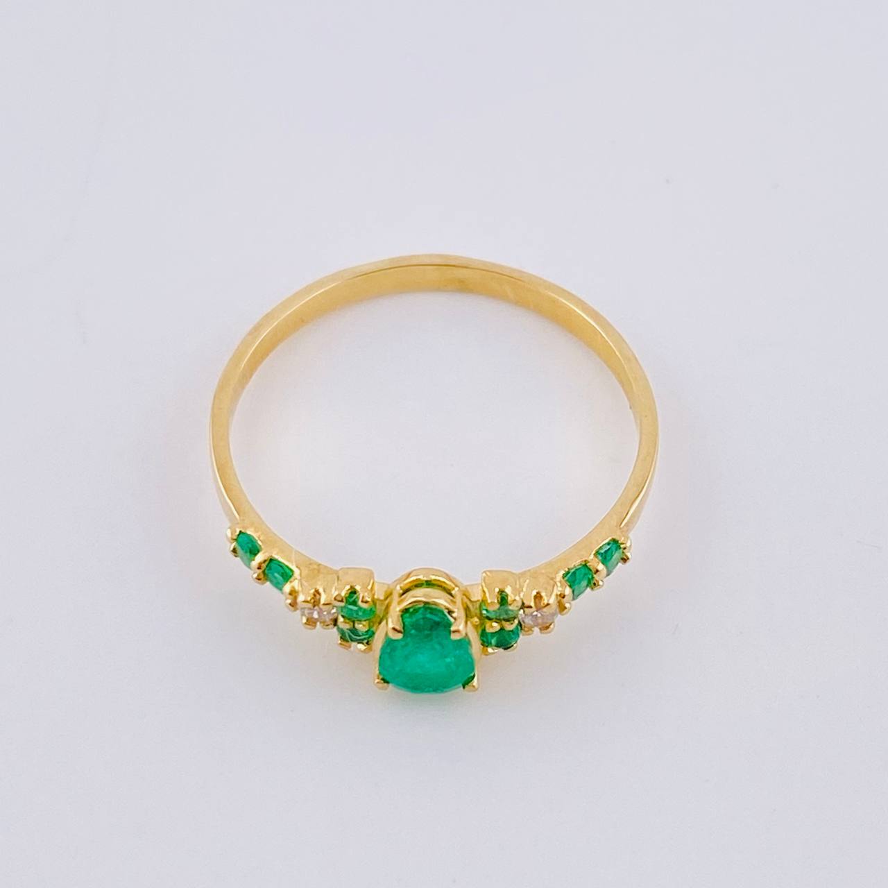 Anillo Gota Duquesa 60Pts 1.5 g / T6 1/4 Oro Amarillo 18K
