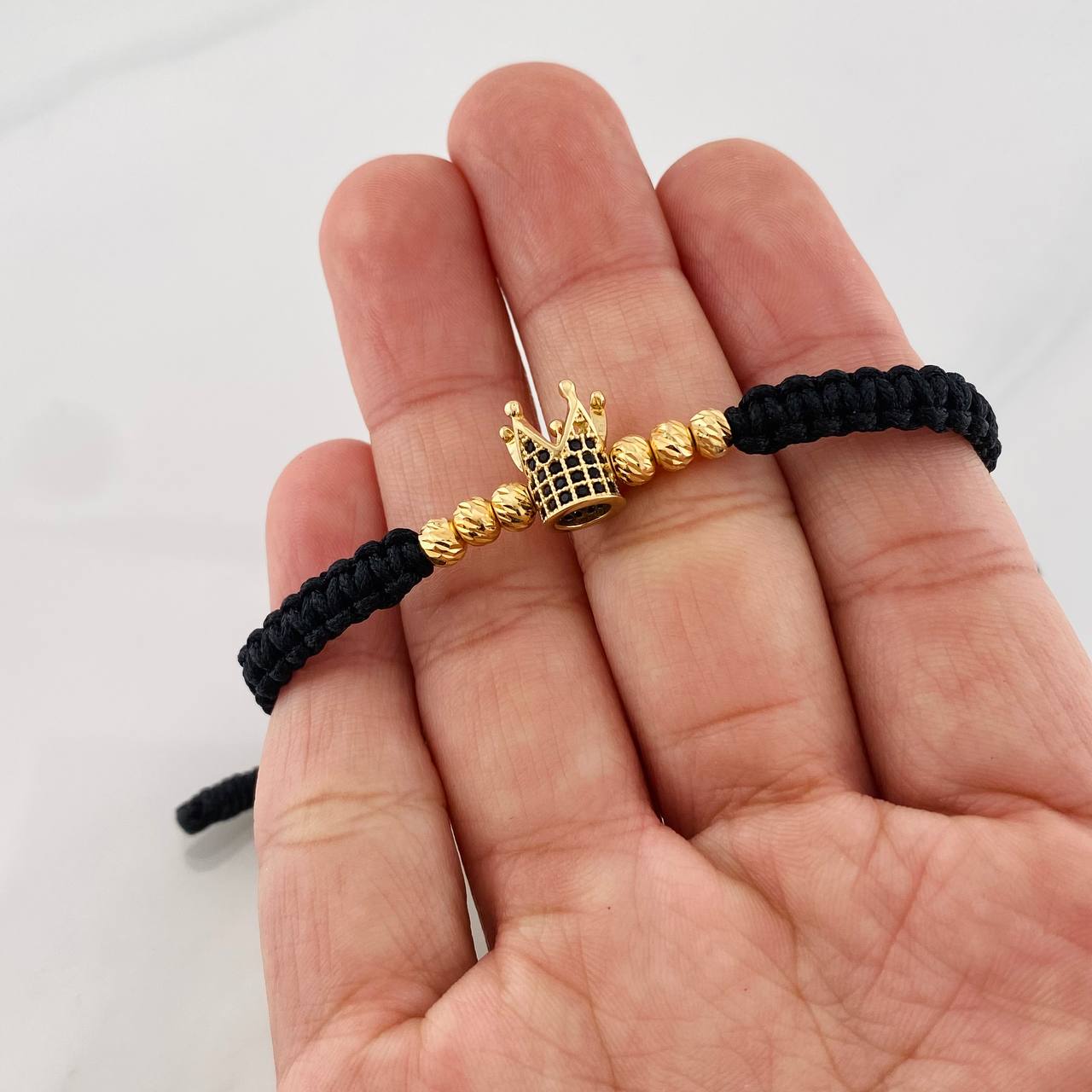 Pulsera Tejida Negra Corona Oro Amarillo 18K