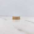 Anillo Rustica Lineas 6.25gr / T7 1/2 / Circones Blancos Oro Amarillo 18K &