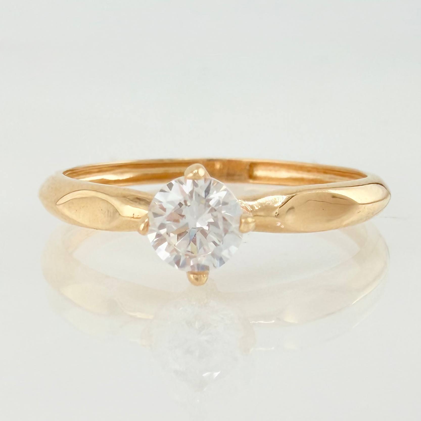 Anillo Solitario 1.2gr / T7 / Oro Amarillo 18K