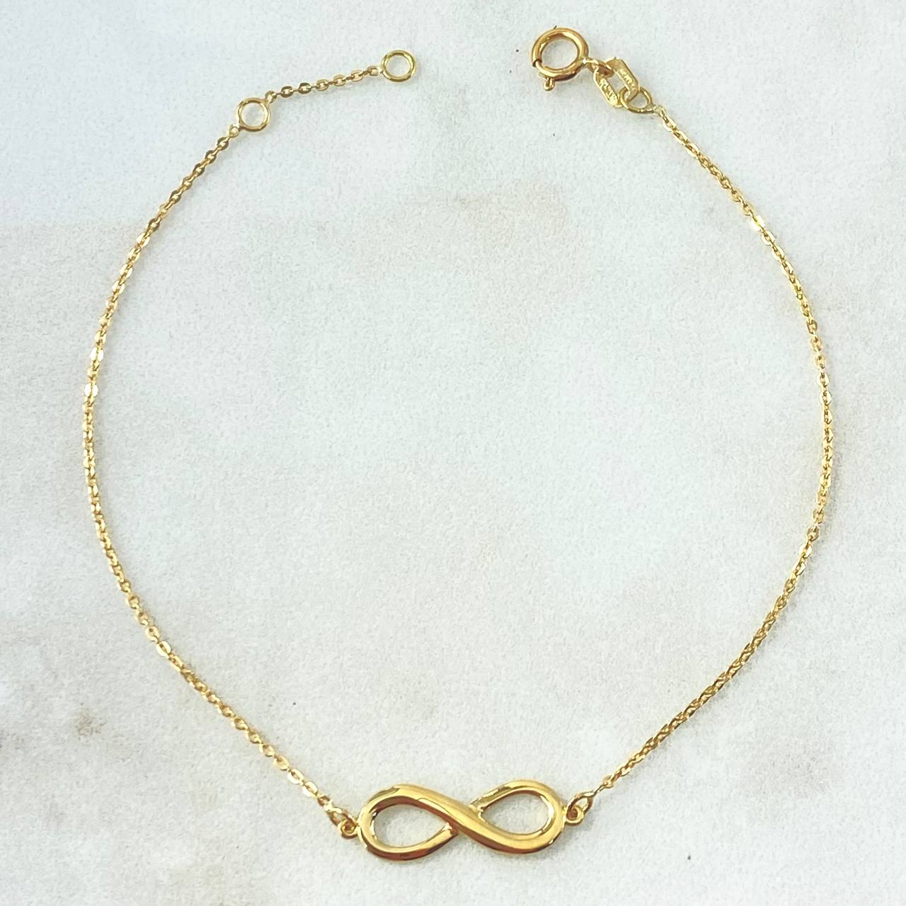 Pulso Aro Seguido Infinito 1.05gr / 17cm - 18.5cm / Oro Amarillo +4 18K