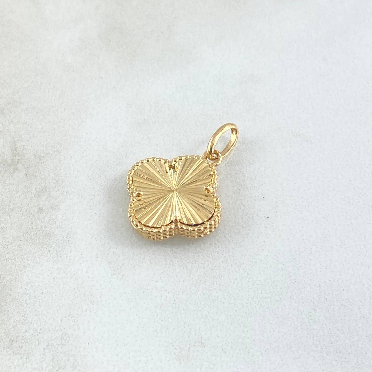 Dije Trebol 2.05gr / 2cm / Nac.Esp. Oro 18K ©