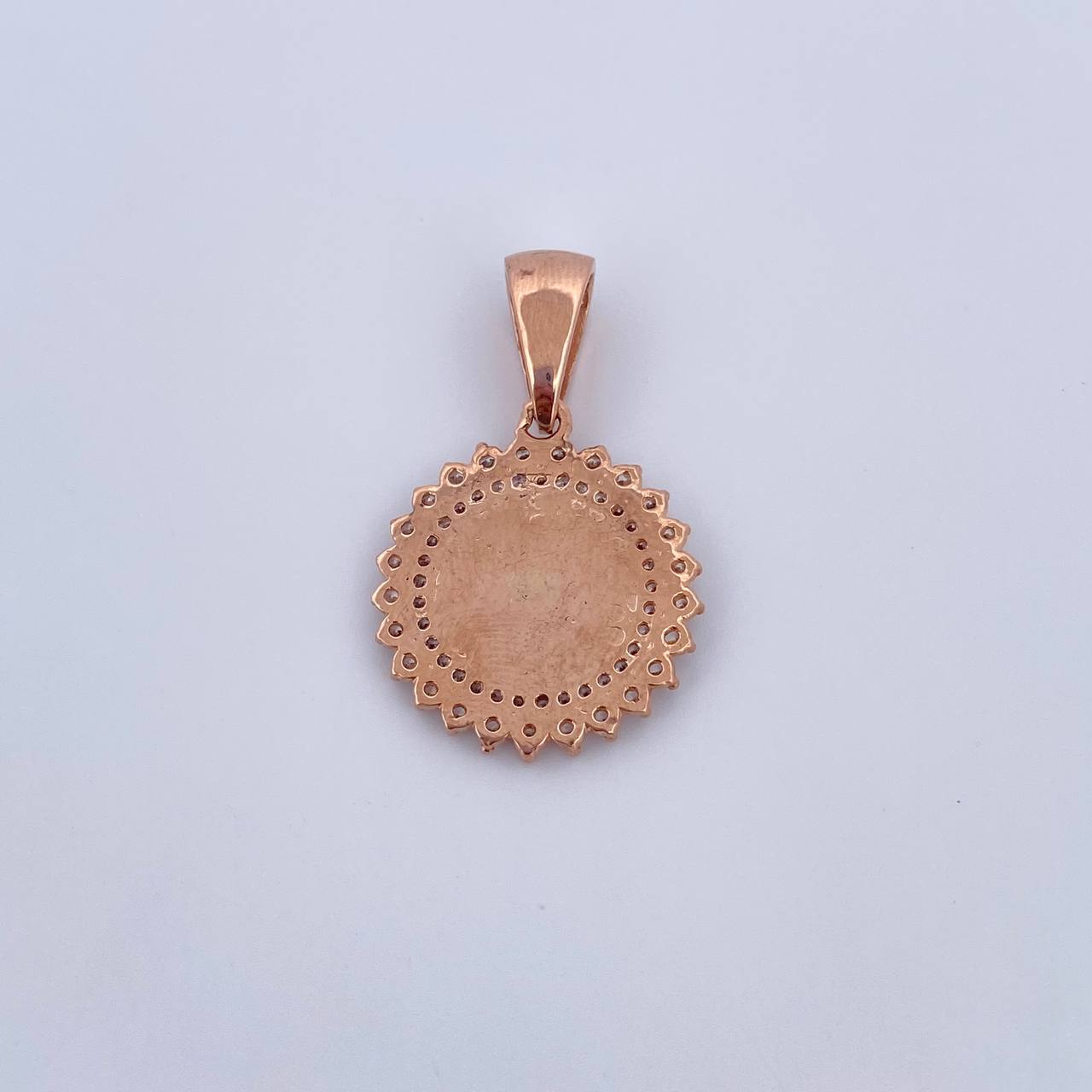 Dije Medalla Corona RX 3.9gr / 2.8cm / Circones Blancos Oro Rosa 18K $