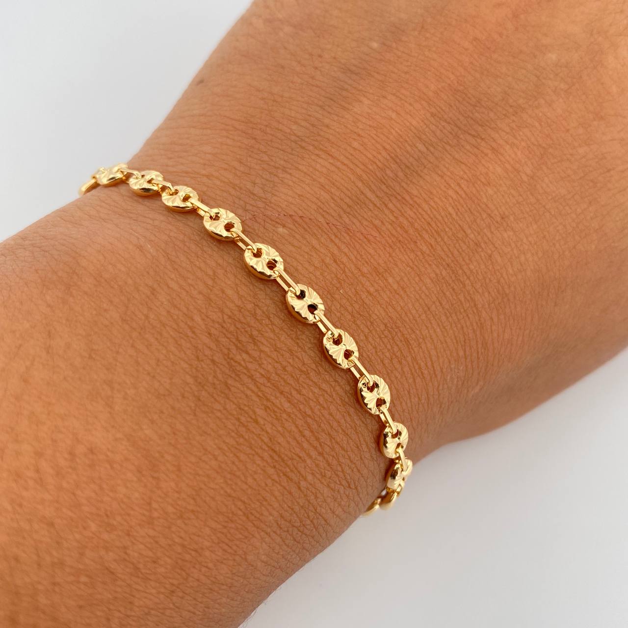 Pulso GC 4.5gr / 19cm / 5mm Diamantada Oro Amarillo 18K $