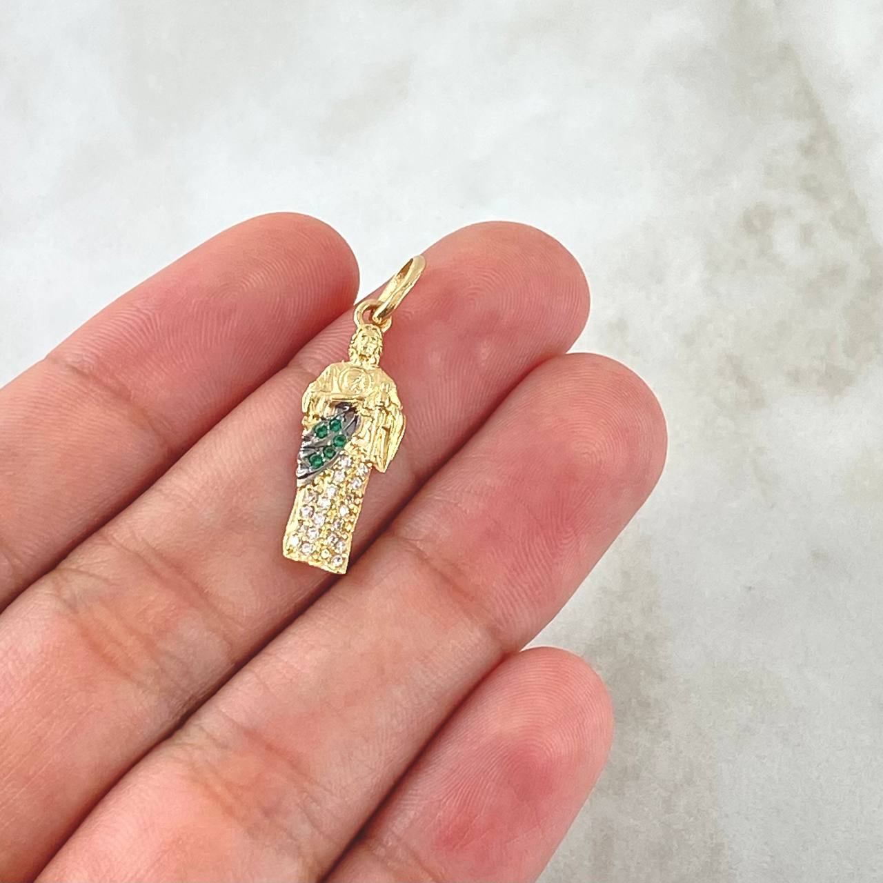 Dije San Judas Tadeo 1.55gr / 2.8cm / Circones Blancos Y Verdes Dos Oros Negro Amarillo 18K