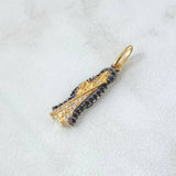 Dije Santa Muerte 1.35gr / 2.8cm / Circones Blancos Negros Oro Amarillo 18K