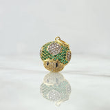 Dije Hongo Animado 2.35gr / 2.2cm / Circones Blancos Negros Y Verdes Oro Amarillo 18K