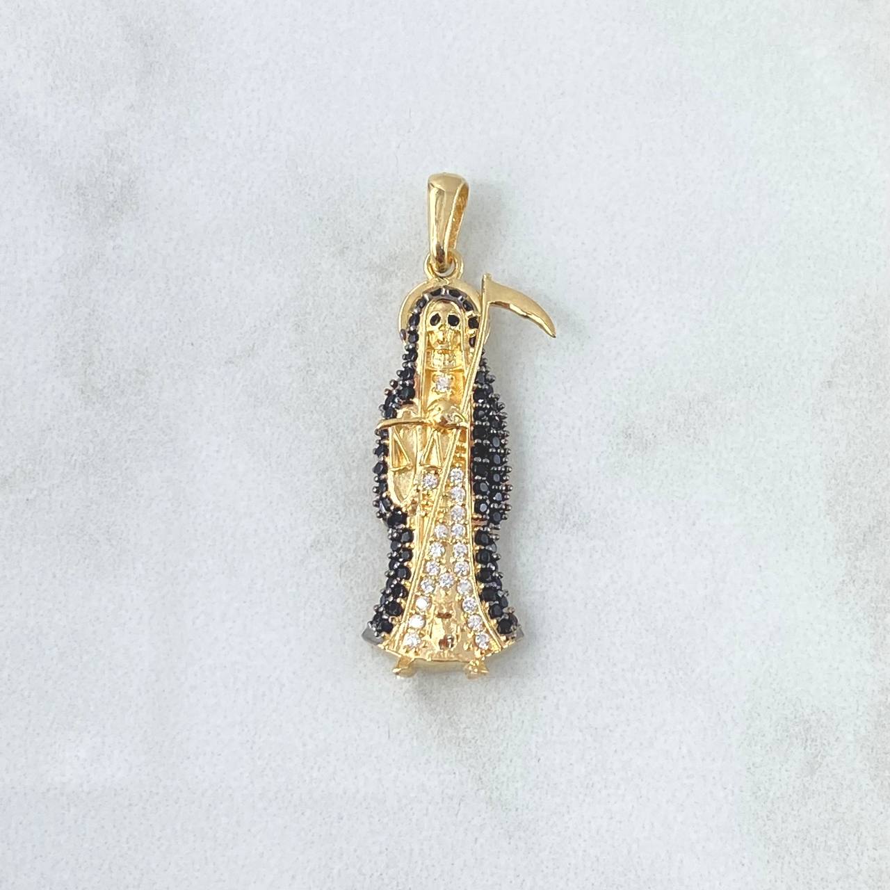 Dije Santa Muerte 3.95gr / 4cm / Circones Blancos Negros Oro Amarillo 18K ©