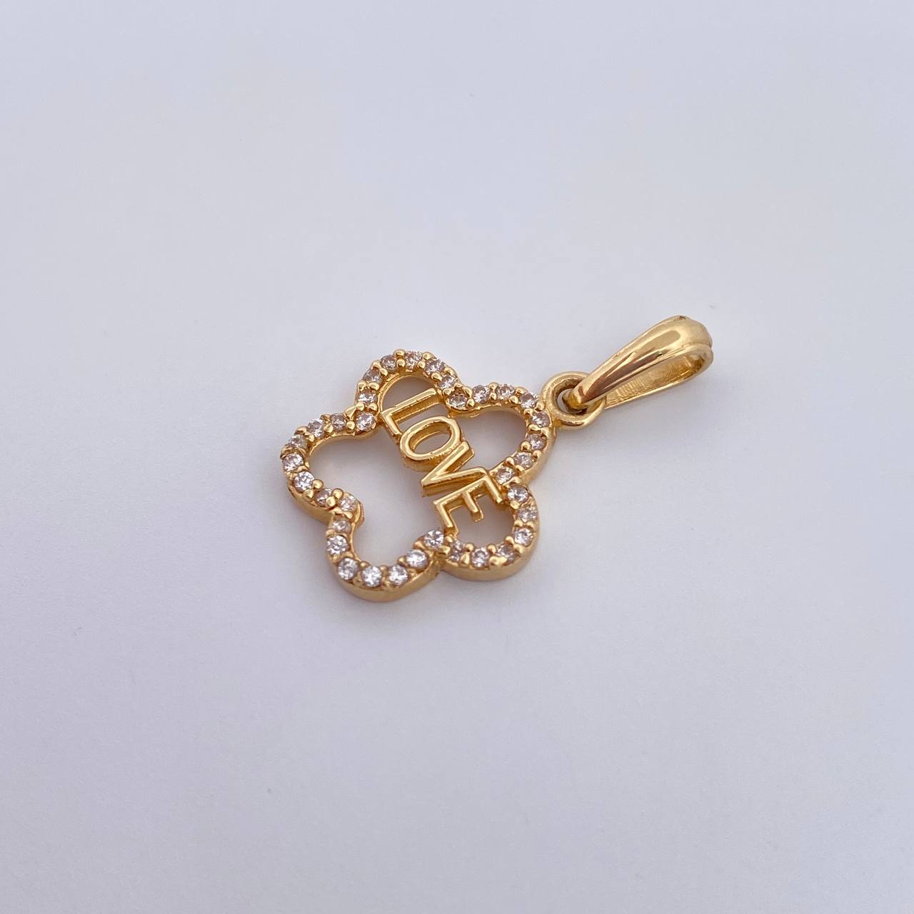 Dije Flor Silueta Love 1.3gr / 2.3cm / Circones Blancos Oro Amarillo 18K &