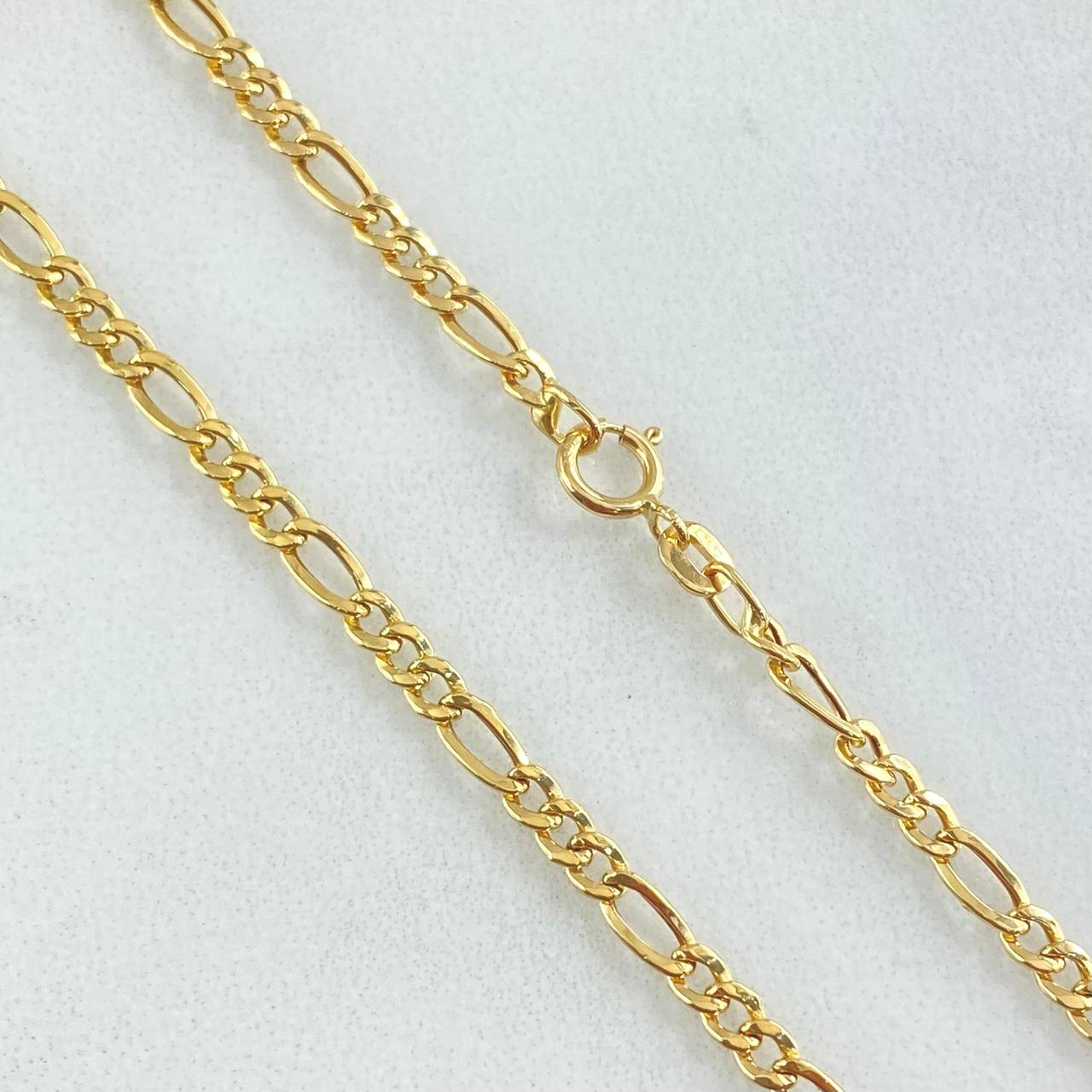 Cadena Figaro 3.7gr / 70cm / +0 Oro 18K