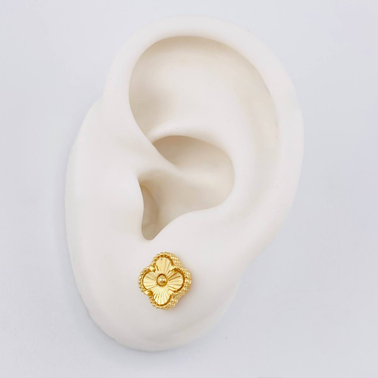Topos Trebol 2.35 g / 9.8 mm Oro Amarillo 18K