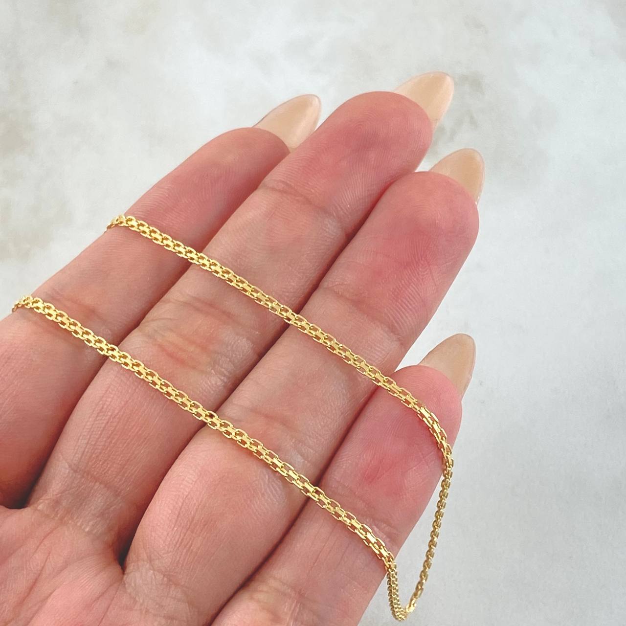 Cadena China 3.9 g / 60.2 cm / 2.2 mm Oro Amarillo 18K