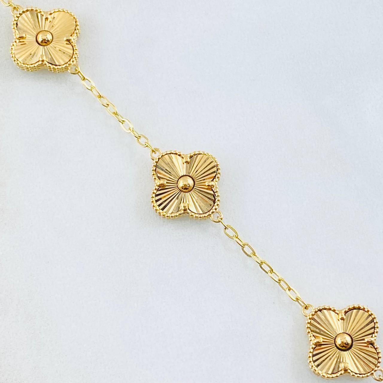 Pulso Trebol Dorado 8gr / 17.5cm-19cm / Oro Amarillo Nac.Esp. 18K