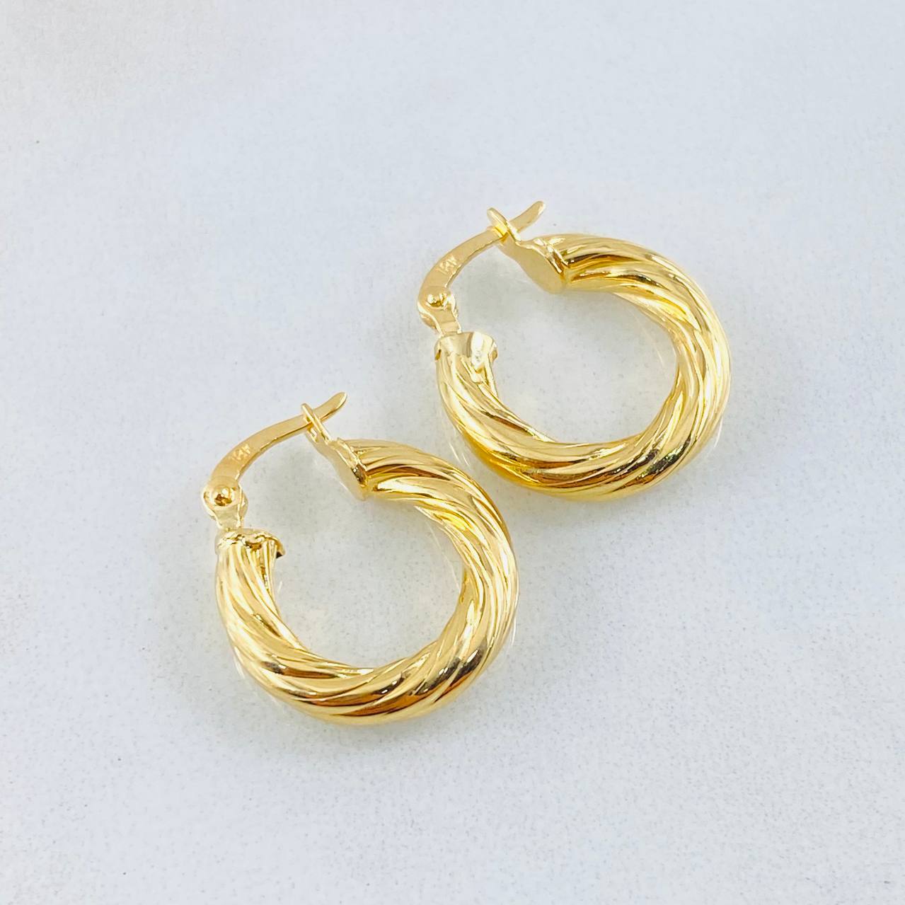 Candongas Mati 2gr / 1.9cm / Oro Amarillo 18K ©