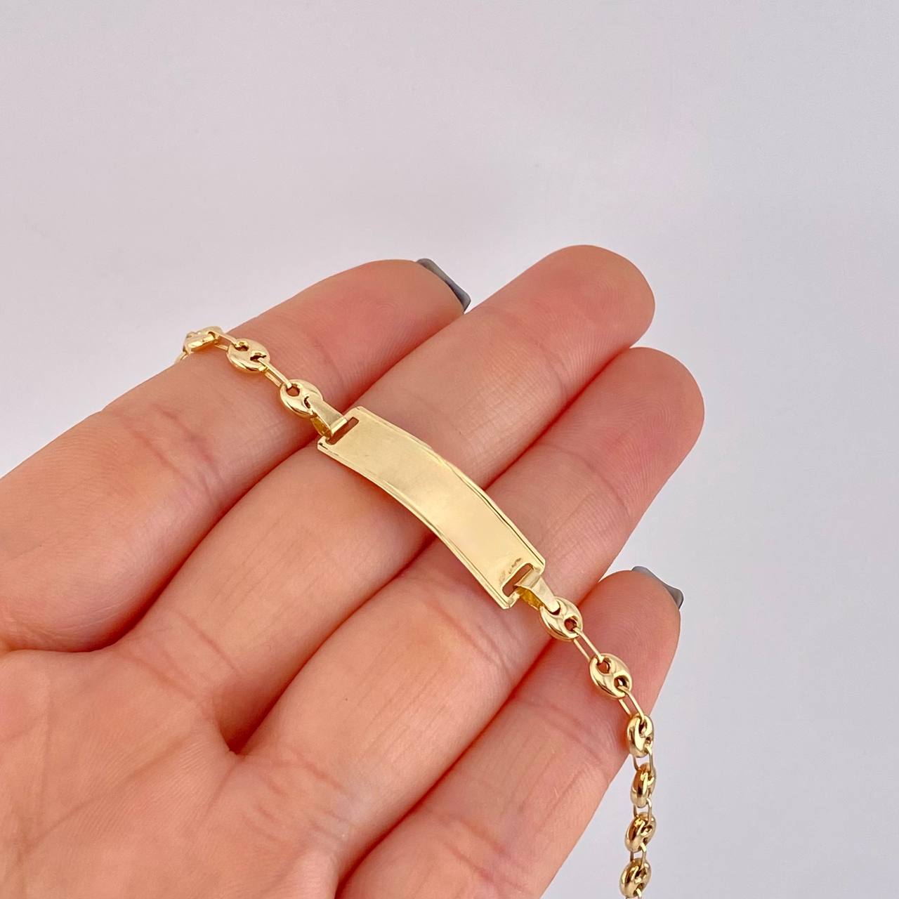 Pulso Gc Placa Curva rectangular 2.75g / 18.5cm / 4.1mm Oro Amarillo 18K