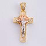 Dije Cruz cristo san benito 5.8g / 4.3cm Tres Oros 18K