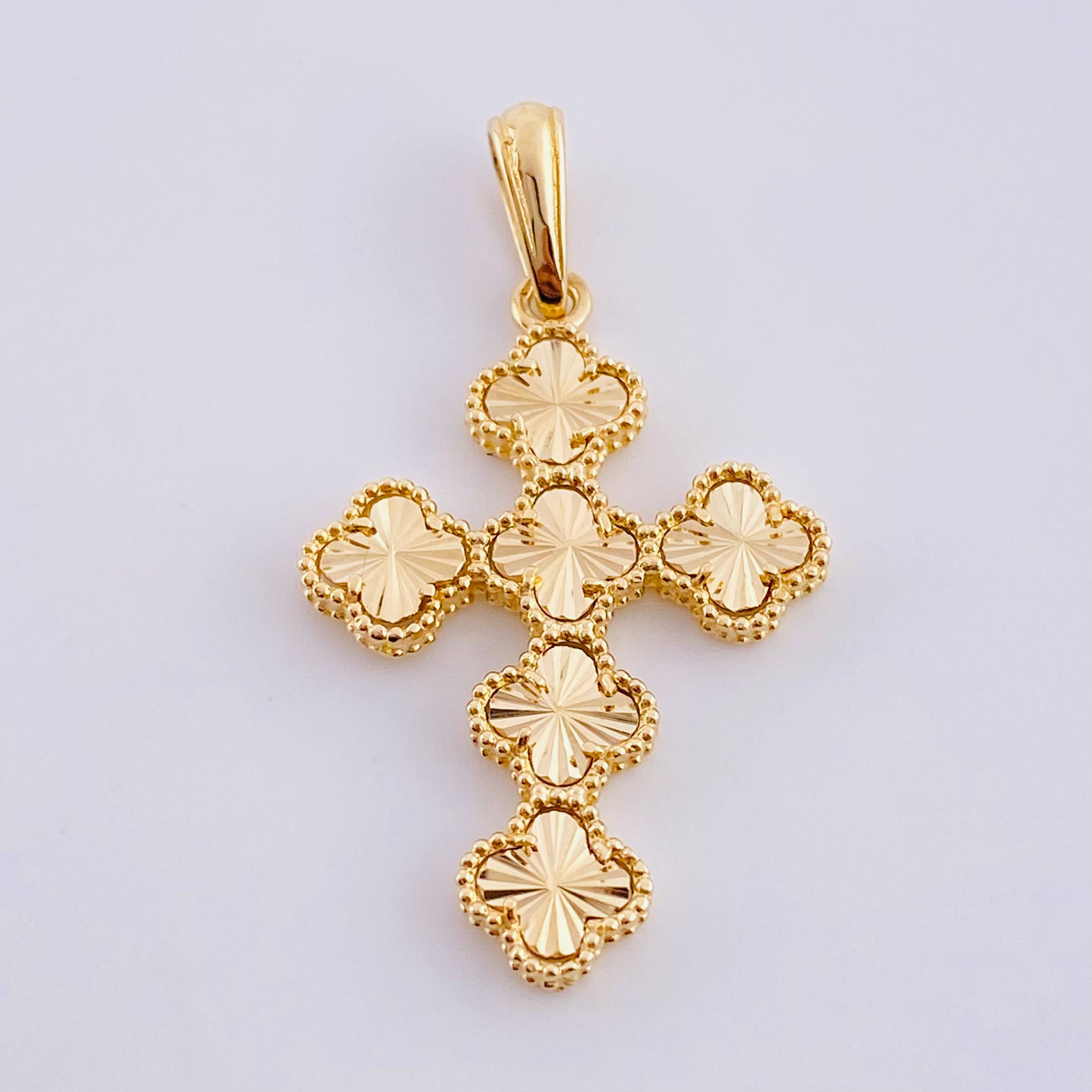 Dije Cruz trebol diamantado 4.15g / 4.1cm Oro Amarillo 18K